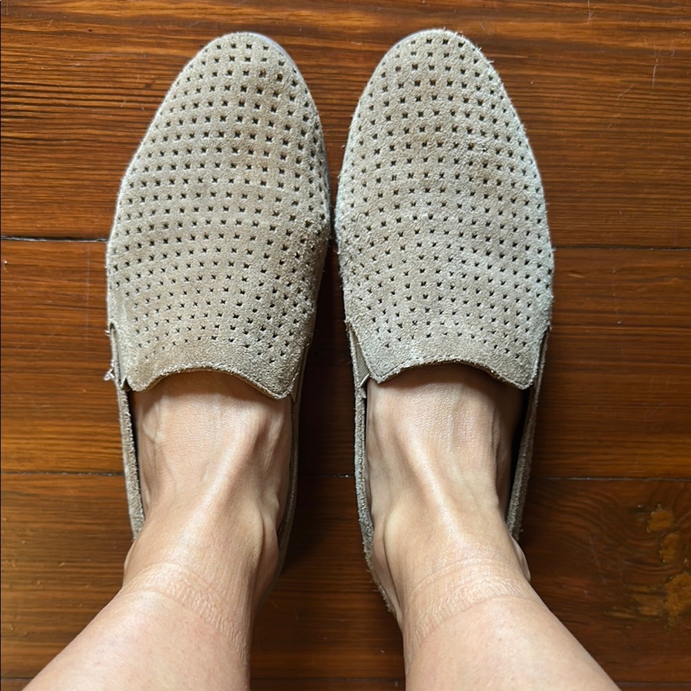 Ladies Lucky Brand Tan Suede Flats